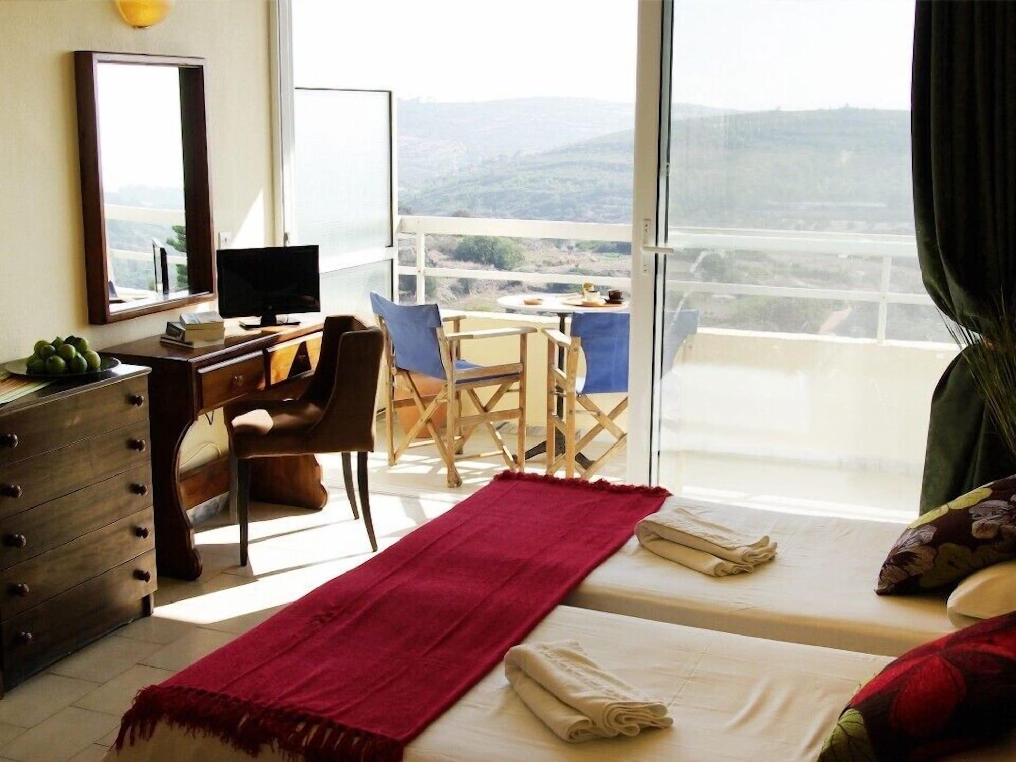 Thomas Hotel Monolithos  Exterior photo