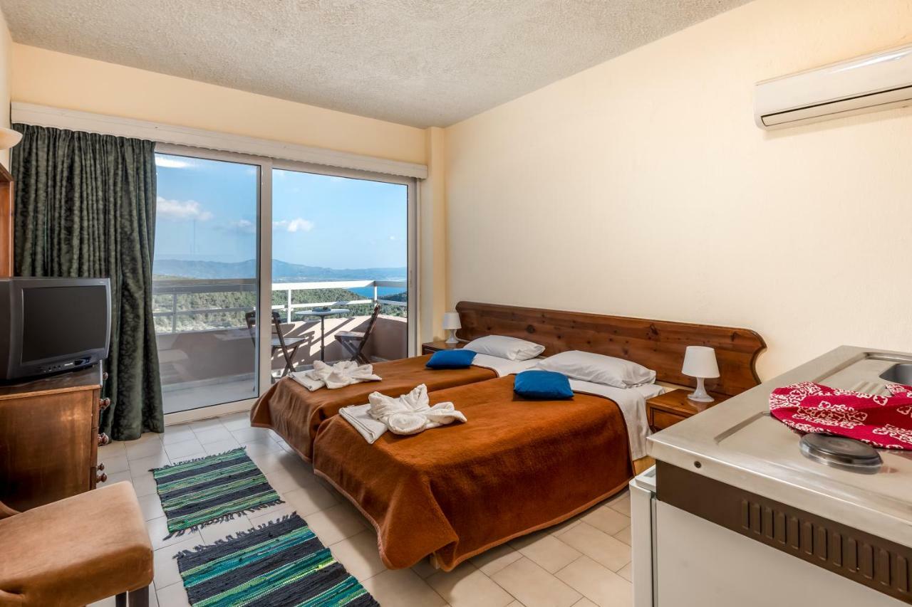 Thomas Hotel Monolithos  Exterior photo